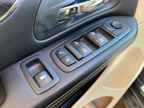 2013 Chrysler Town and Country Touring