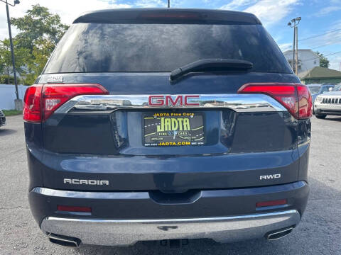 2018 GMC Acadia Denali