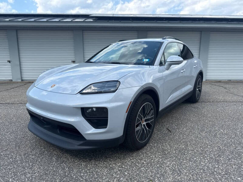 2025 Porsche Macan 4 Electric