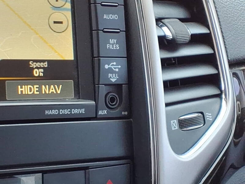 2013 Jeep Grand Cherokee Laredo - Photo 10