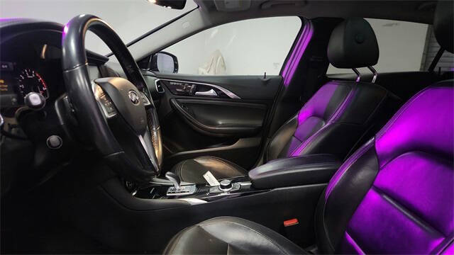 2018 Infiniti QX30 Essential