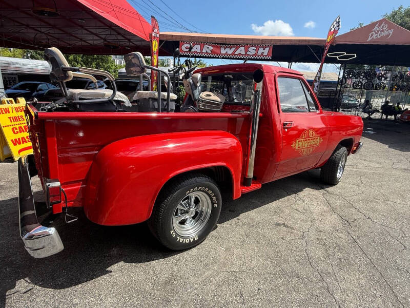 1982 Dodge Little express