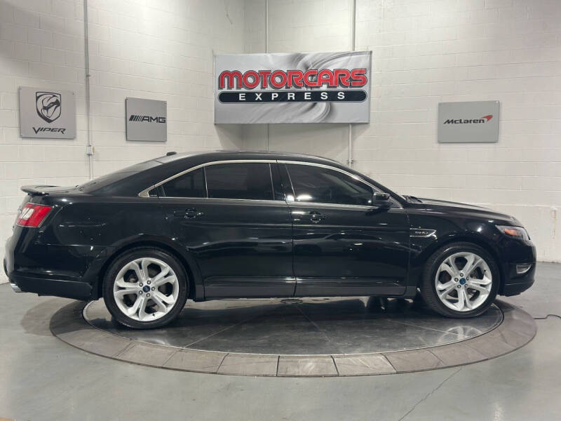 2011 Ford Taurus SHO