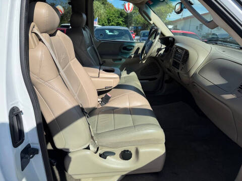 2002 Ford F-150 Lariat