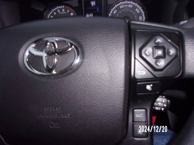 2021 Toyota Tacoma SR photo 11