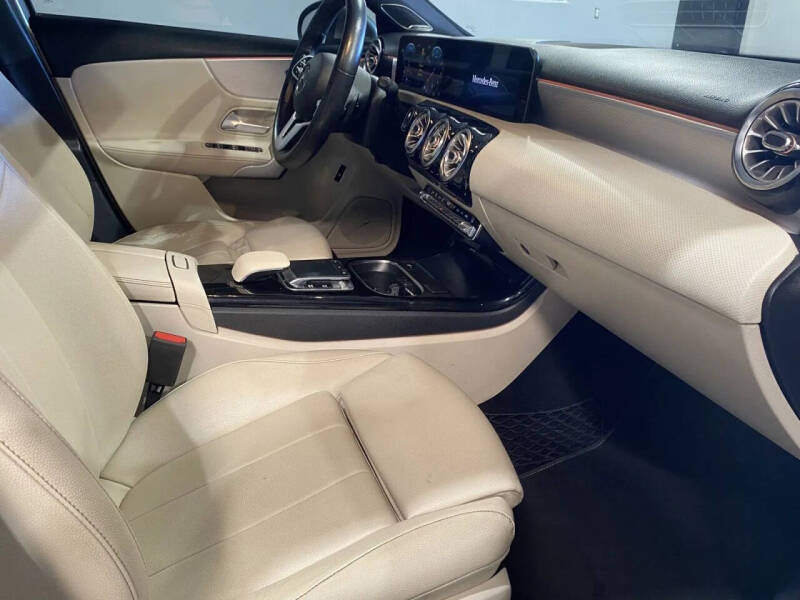 2020 Mercedes-Benz A-Class A 220