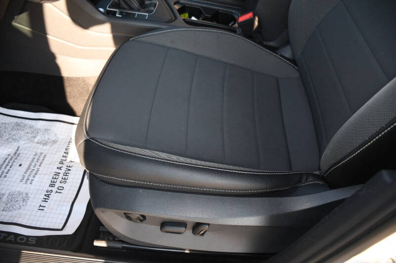 2022 Volkswagen Taos SE