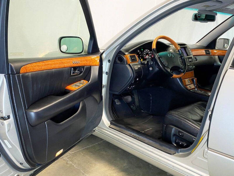 2002 Lexus LS 430