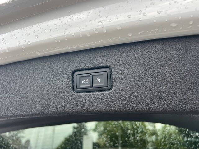 2026 Audi Q7 quattro Premium 45 TFSI