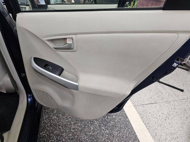 2014 Toyota Prius Two