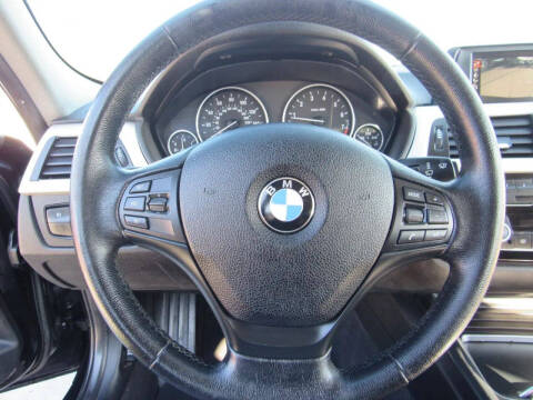 2017 BMW 3 Series 320i xDrive