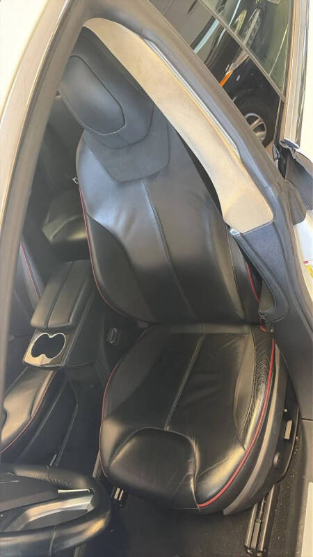 2014 Tesla Model S