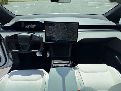 2022 Tesla Model X Plaid
