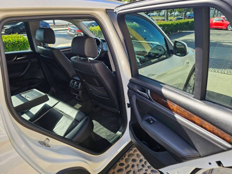 2017 BMW X3 sDrive28i