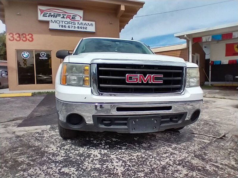 2009 GMC Sierra 1500 SLE photo 2