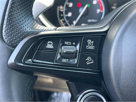 2023 Alfa Romeo Stelvio Sprint