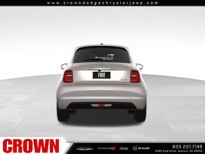 2025 FIAT 500e Giorgio Armani