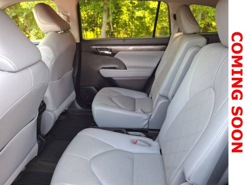 2021 Toyota Highlander Platinum