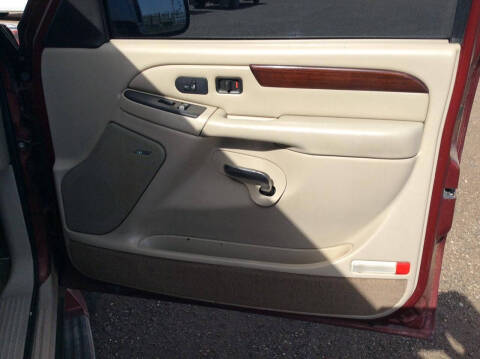 2003 Cadillac Escalade