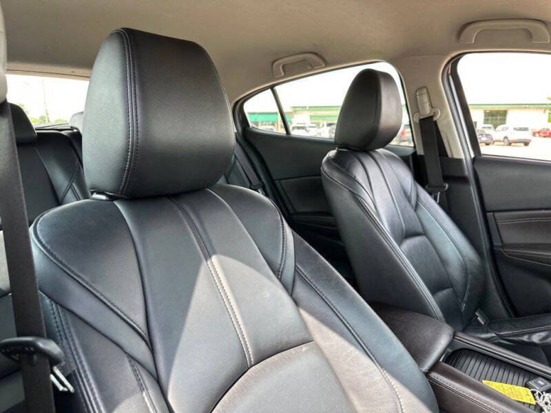 2018 Mazda MAZDA3 Touring