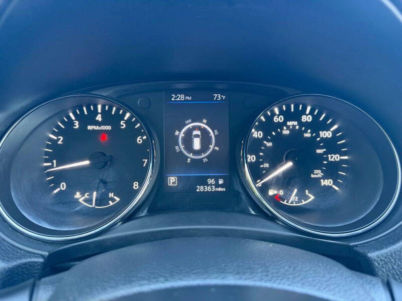 2020 Nissan Rogue SV