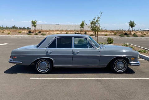 1969 Mercedes-Benz 280-Class