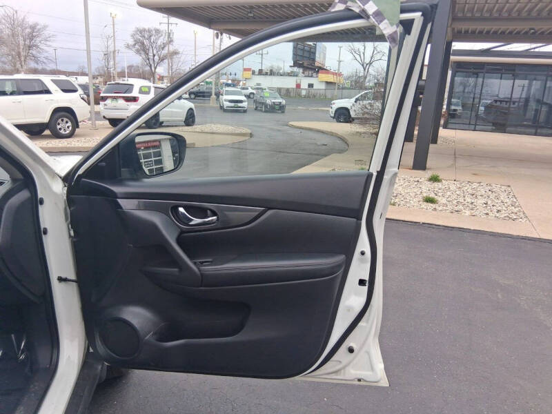 2017 Nissan Rogue SL