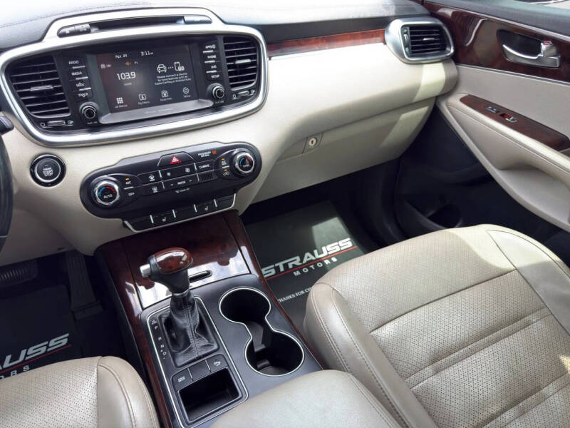 2017 Kia Sorento EX V6