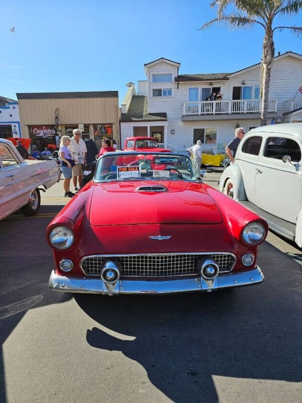 1956 Ford Thunderbird