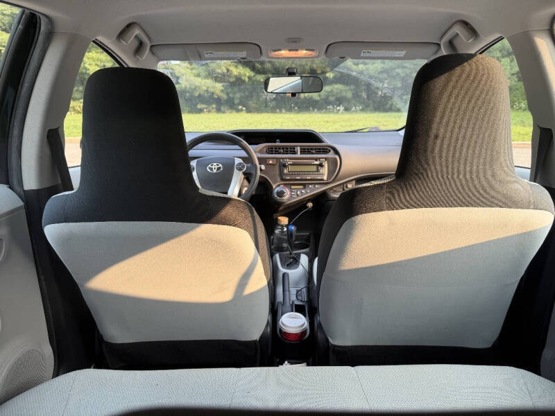 2013 Toyota Prius c One