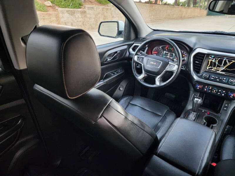 2017 GMC Acadia SLT-1