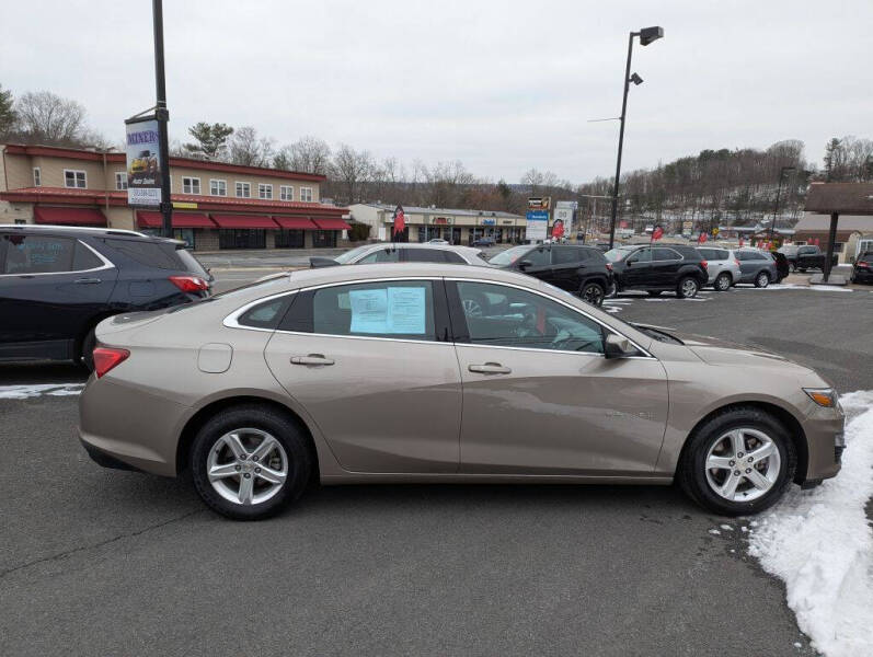 2022 Chevrolet Malibu LS