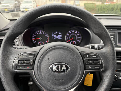 2017 Kia Optima LX