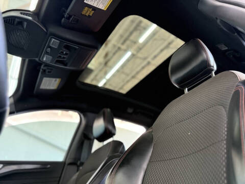 2023 Ford Escape ST-Line Select