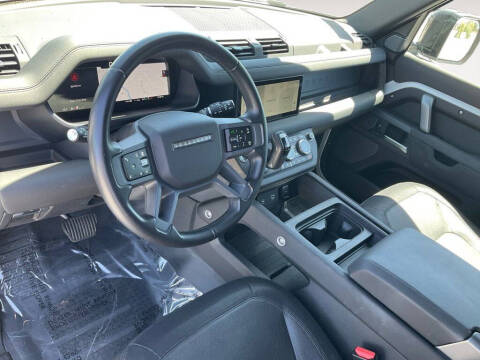 2024 Land Rover Defender 90 P400 X-Dynamic SE