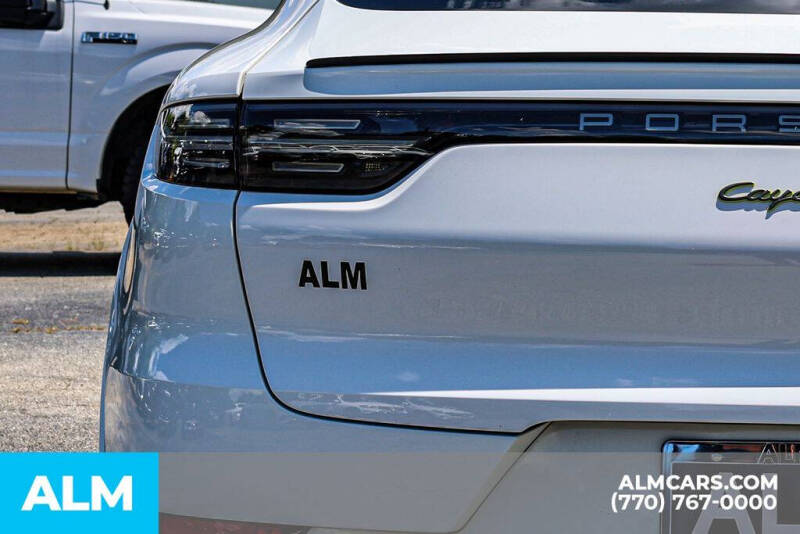 2023 Porsche Cayenne E-Hybrid Coupe Platinum Edition