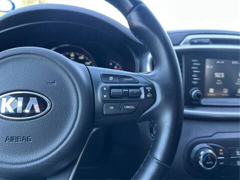 2017 Kia Sorento EX V6