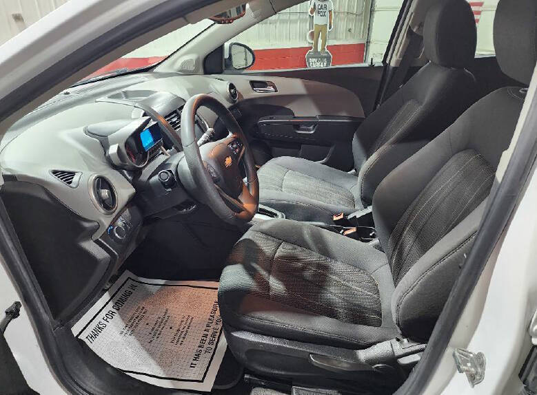 2016 Chevrolet Sonic LT Auto