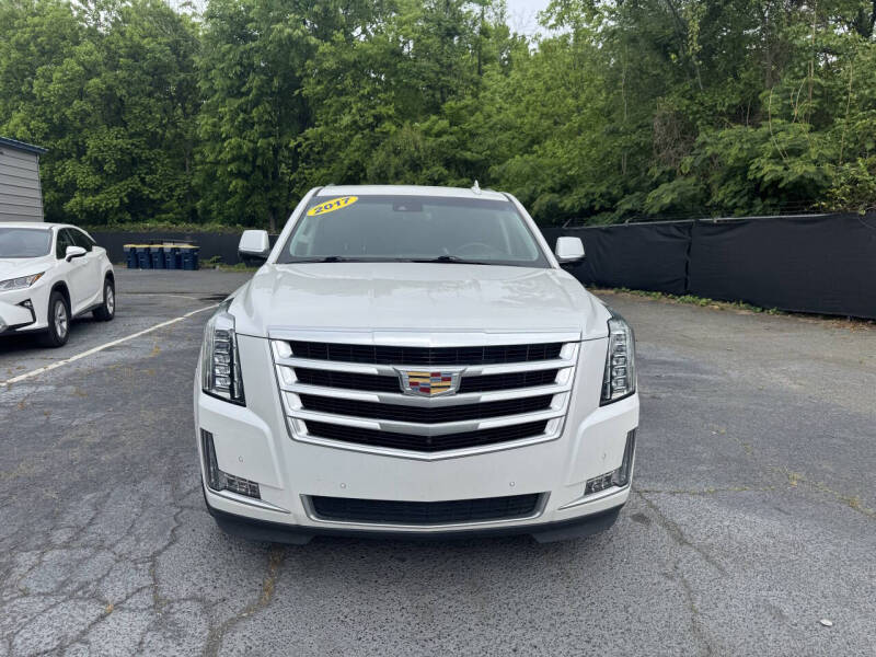 2017 Cadillac Escalade Luxury