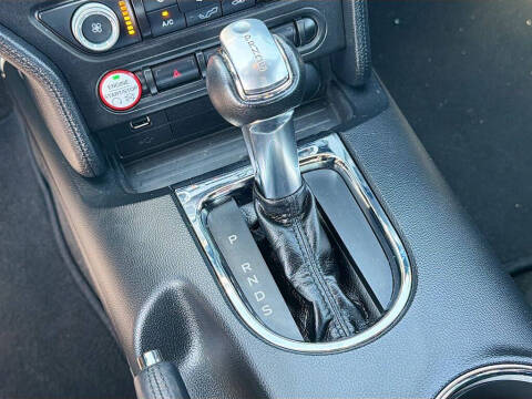 2016 Ford Mustang V6