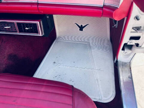 1957 Ford Thunderbird