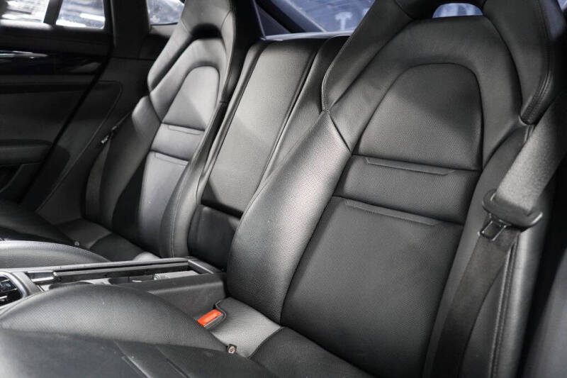 2018 Porsche Panamera
