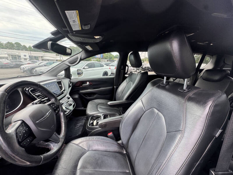 2020 Chrysler Pacifica Touring L