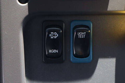 2023 Freightliner M2 106