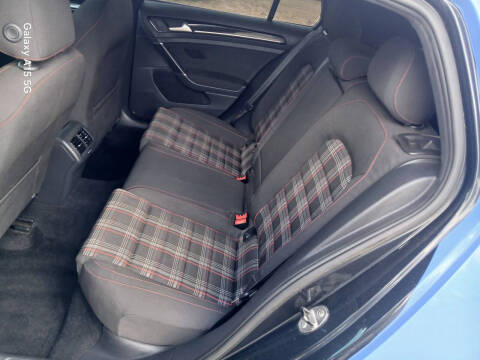 2017 Volkswagen Golf GTI S