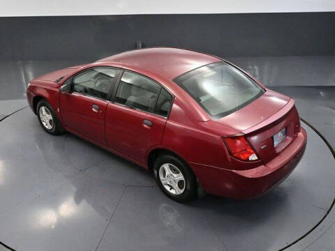 2004 Saturn Ion 1