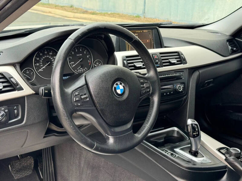 2014 BMW 3 Series 320i