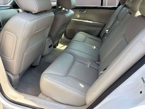 2011 Cadillac DTS Luxury Collection