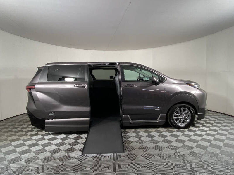 Used 2021 Toyota Sienna XLE with VIN 5TDYSKFC9MS011009 for sale in Tucker, GA