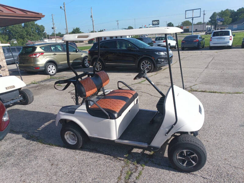 2003 E-Z-GO 2 PASS.